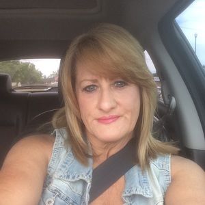 Meet your Posher, Sandra